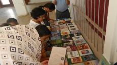 معرض للكتاب المحليين يفتح أبوابه أمام الصغار في أبي الجعد